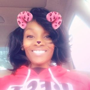 Meet your Posher, Caroline